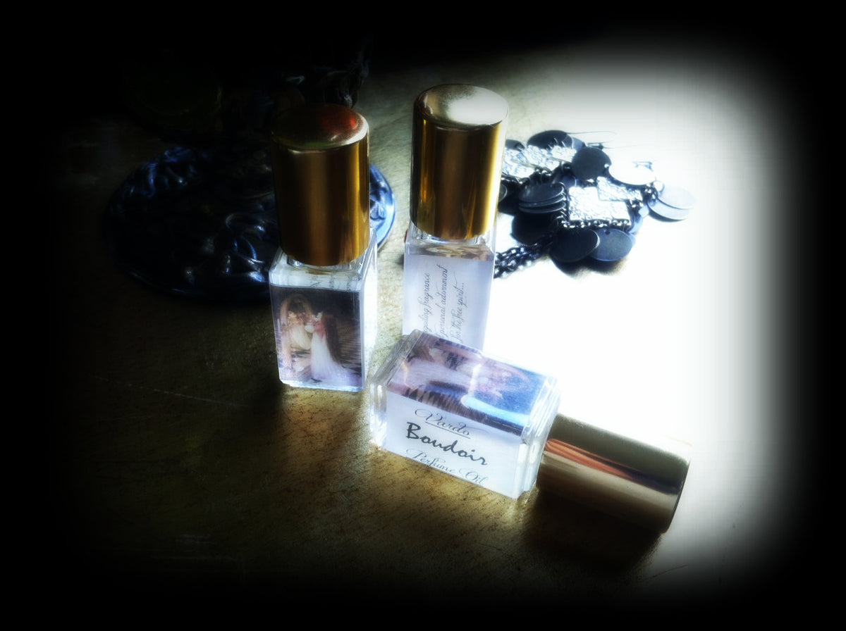 【美品】 Boudoir（ブドゥワール）50㎖ BOUDOIR PERFUME OIL ~ Vanilla Amber Sandalwood Oak Cedarwood