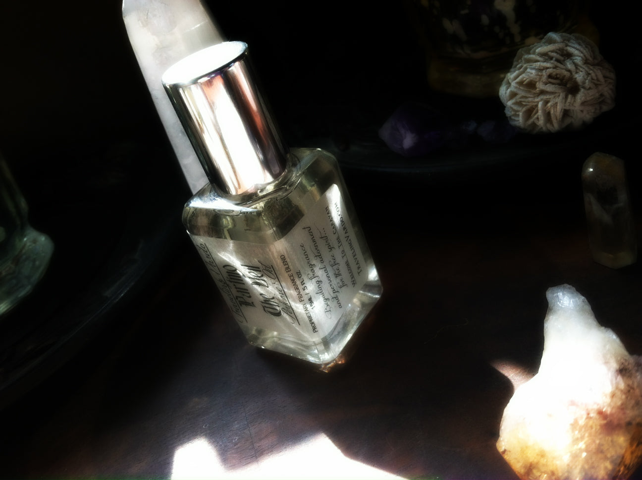 PARTING THE VEIL ~ Autumn Seasonal Release Halloween Perfume Oil - Cold Night Air Damp Earth Hawthorn Berry White Amber Incense
