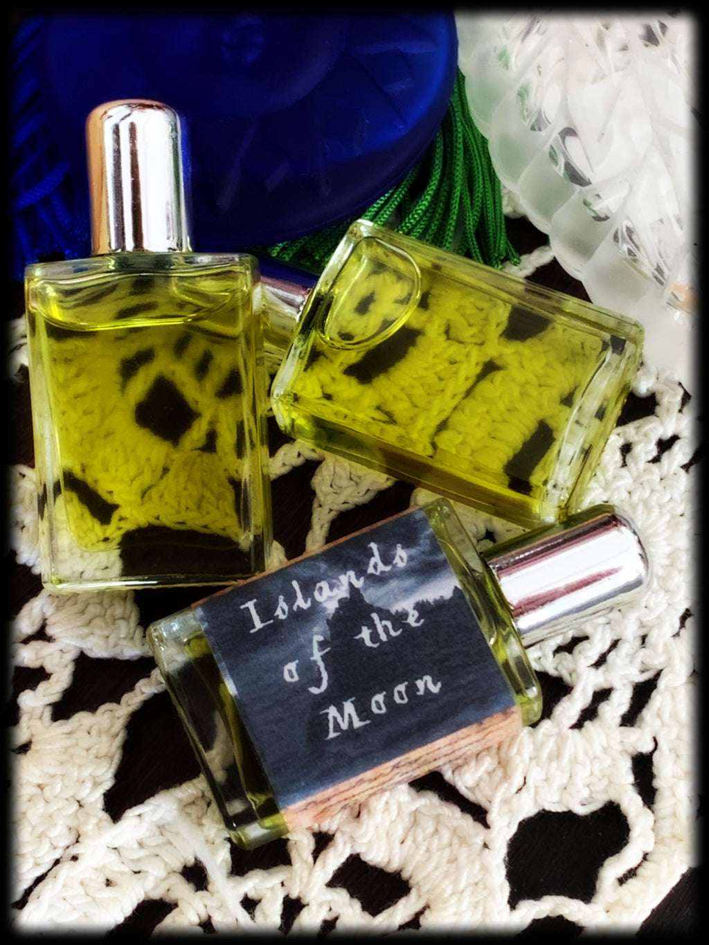 ISLANDS OF THE MOON PERFUME OIL ~ All Natural ~ Limited Edition ~ Vanilla Ylang Ylang Cinnamon Vetiver Egyptian Neroli Geranium Black Pepper