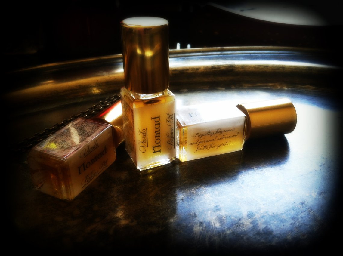 NOMAD PERFUME OIL ~ All Natural ~ Amber Sandalwood Patchouli Exotic Spices Vetiver